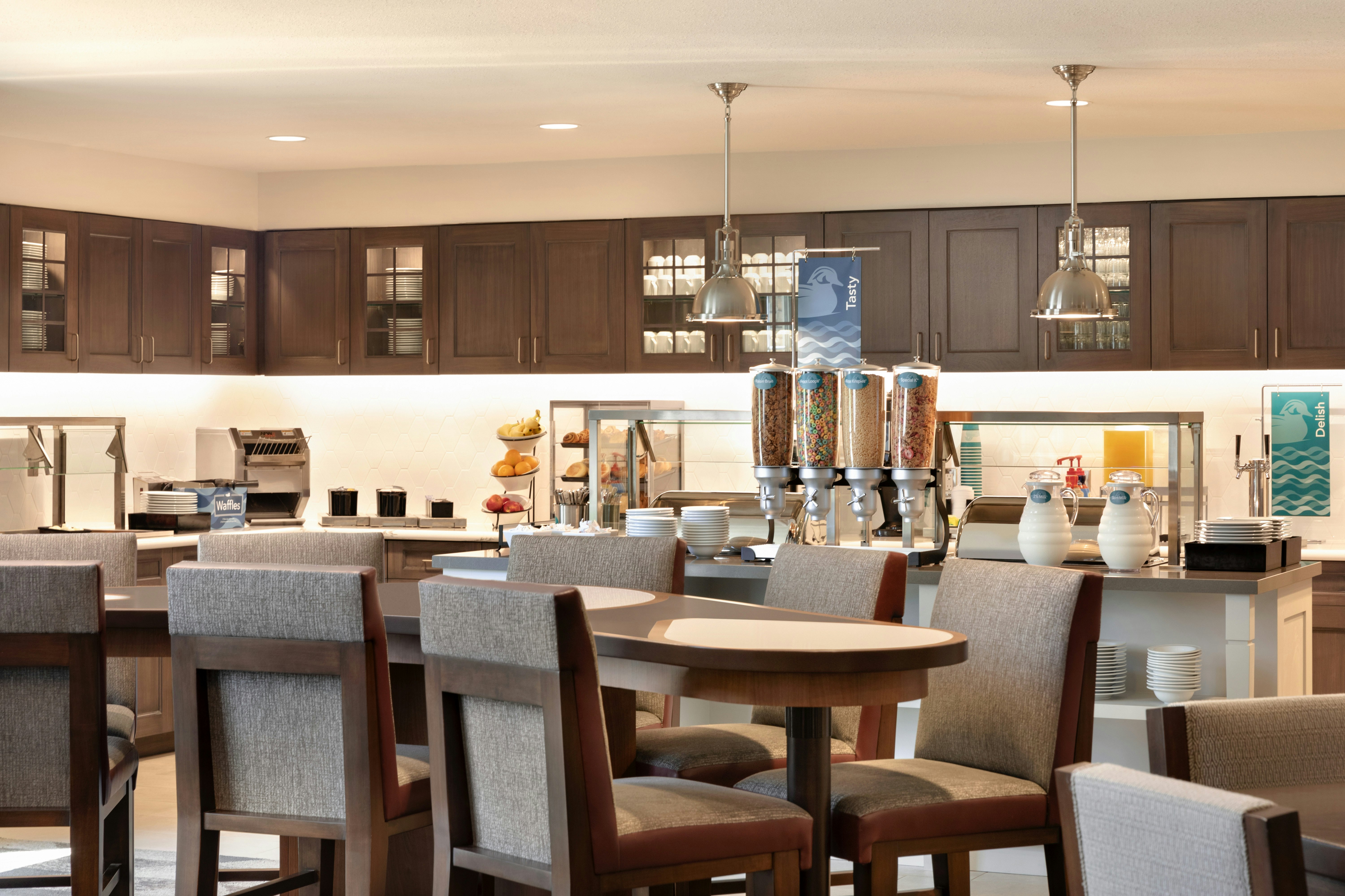Homewood Suites By Hilton Portland Airport 8/13