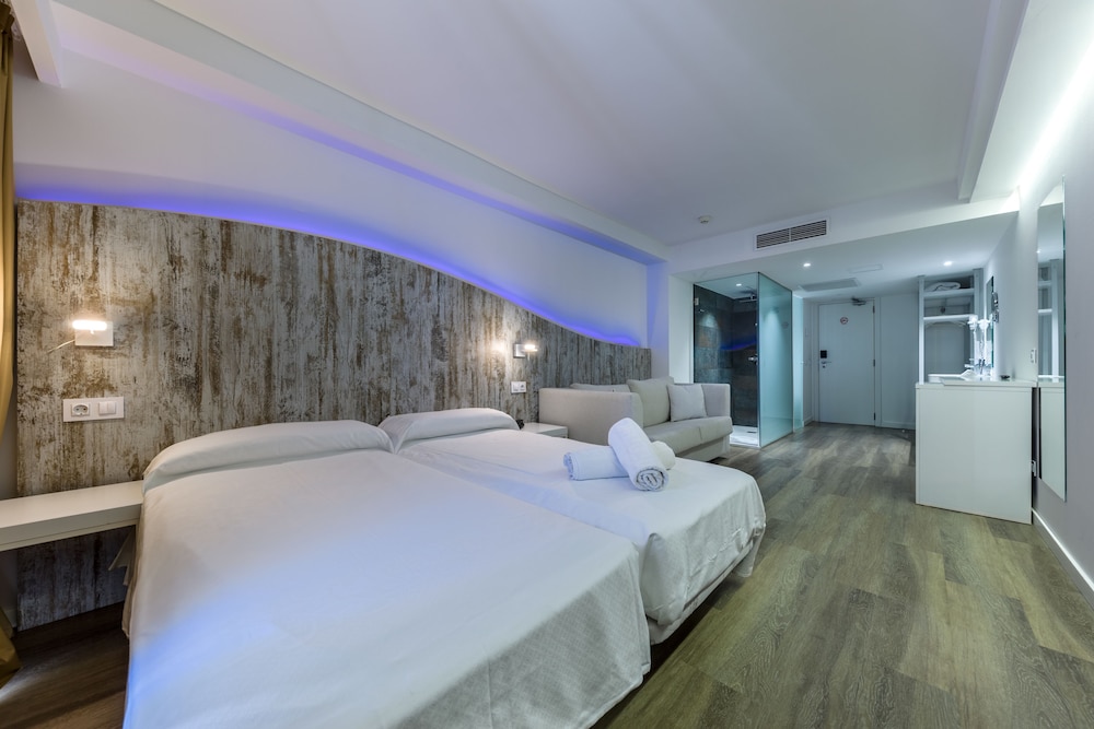 WelikeHotel Triton beach 22/48