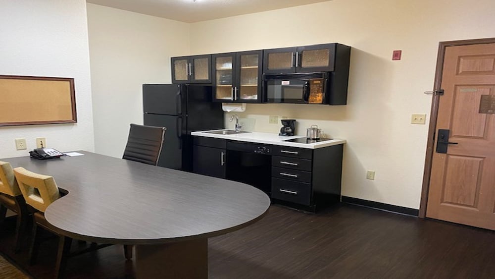 Candlewood Suites Tulsa 29/54