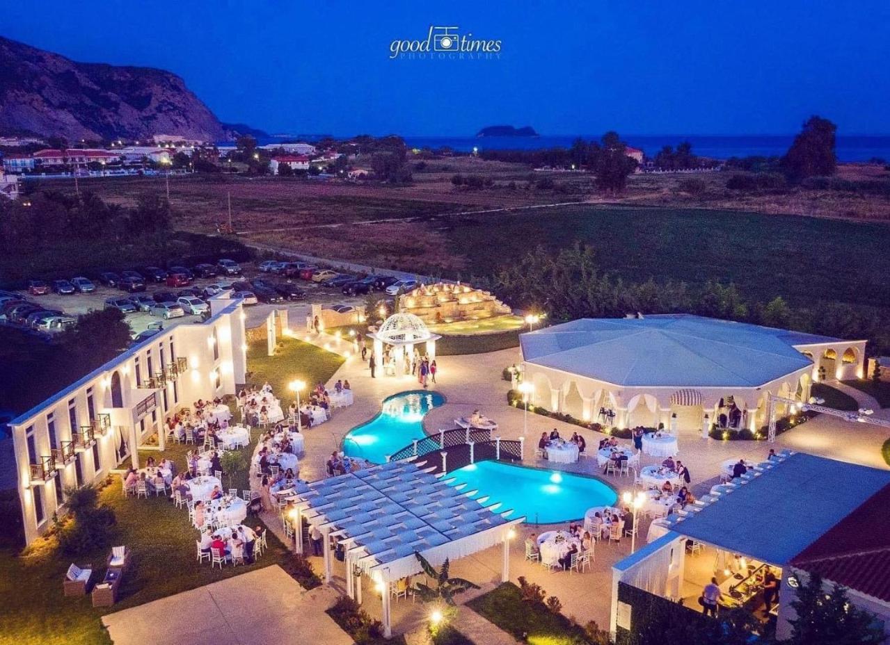 VenusHotel and Suites 5/50