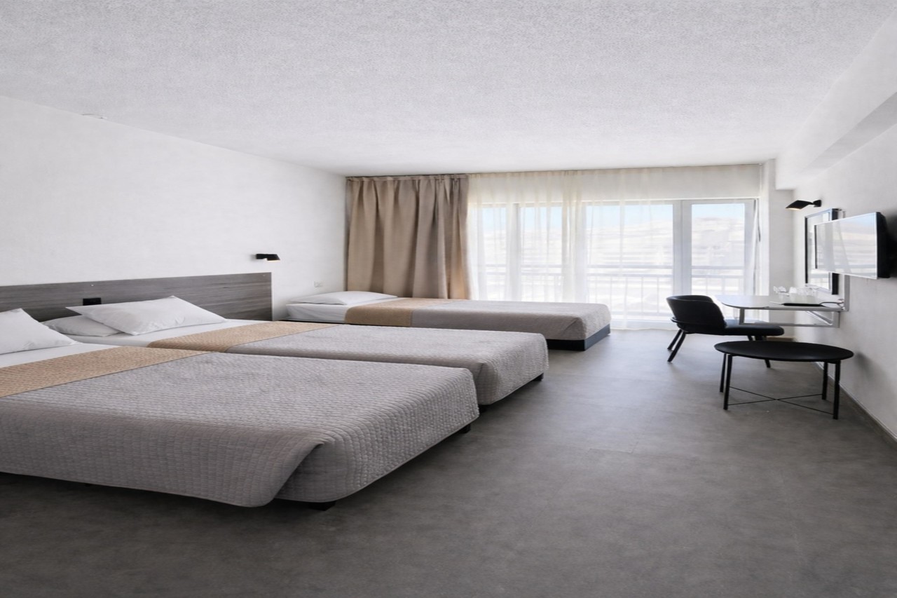 Navarria Hotel 14/50