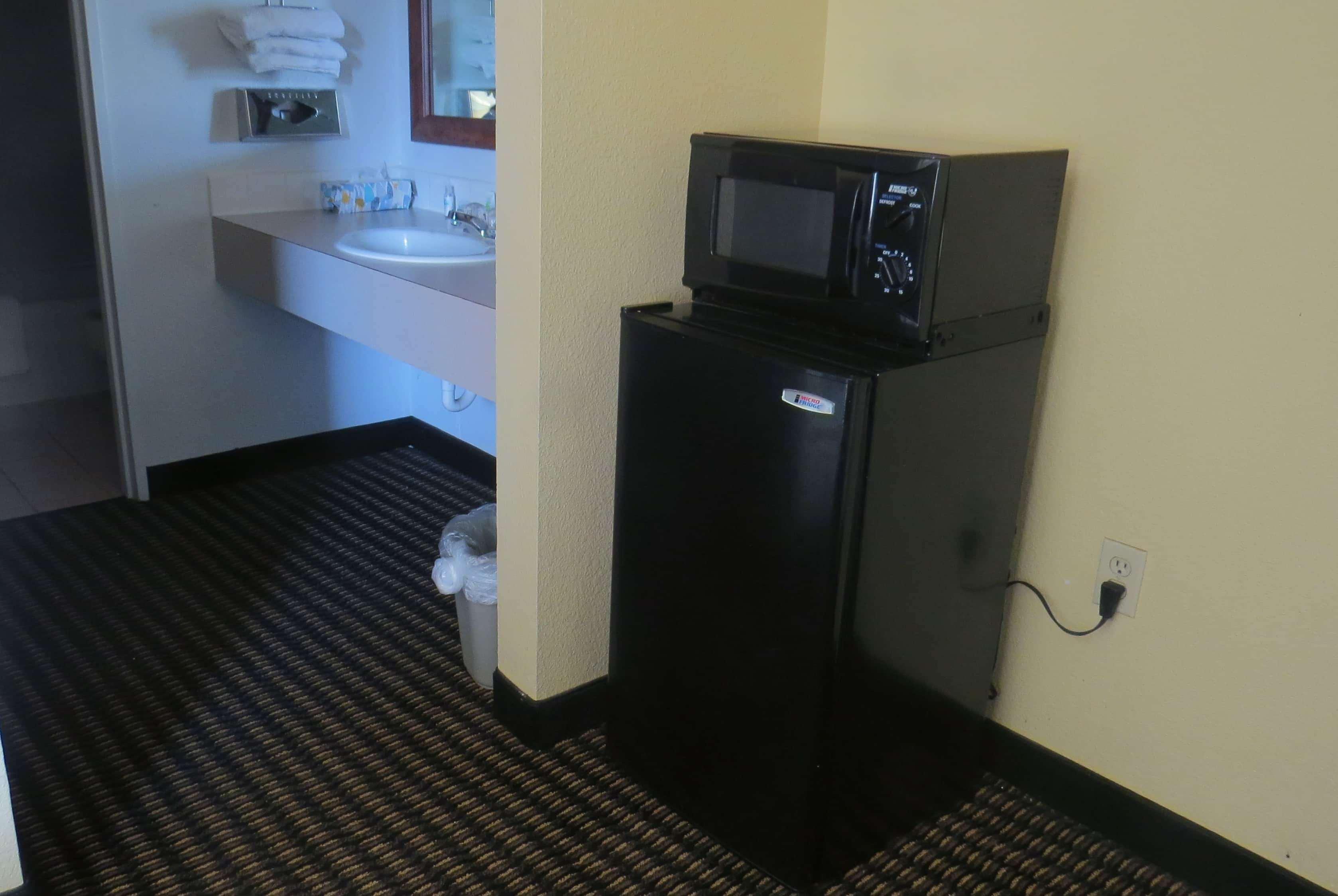 Travelodge by Wyndham Stratton 19/23