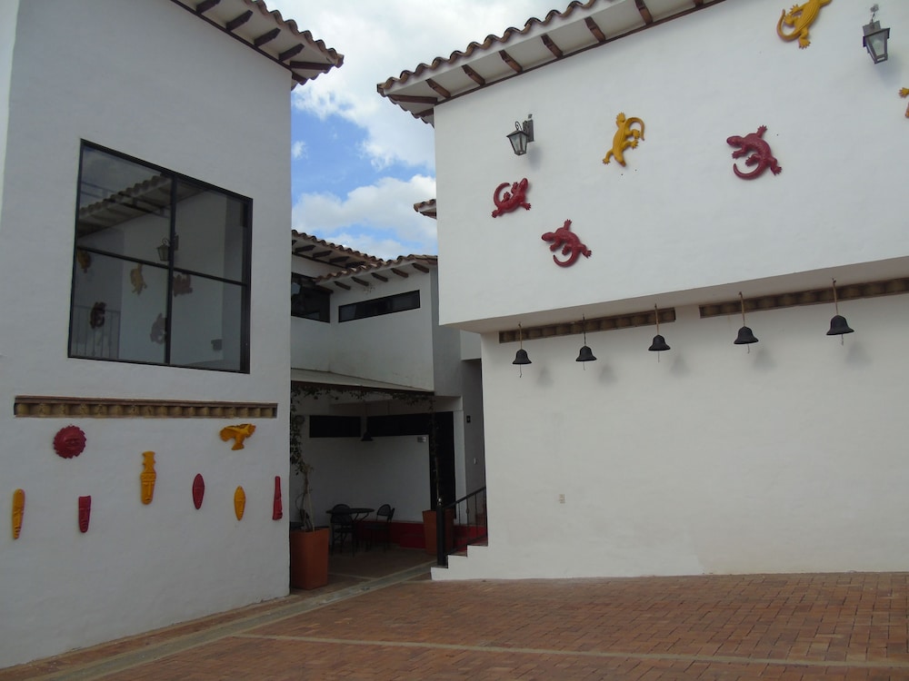 Hotel Capitan Ricaurte 12/66