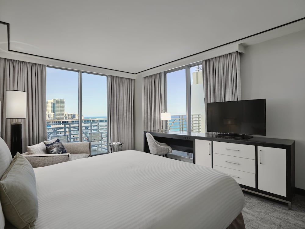 Loews Miami Beach Hotel – South Beach 16/78