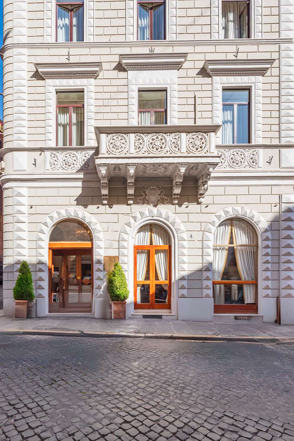 Hotel Raffaello, Sure Hotel Collection By Best Western 72/75