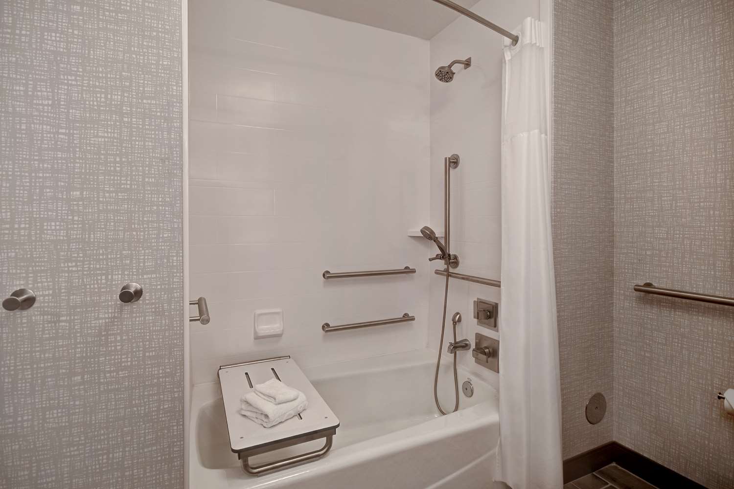 Hampton Inn Tucson Downtown 47/48