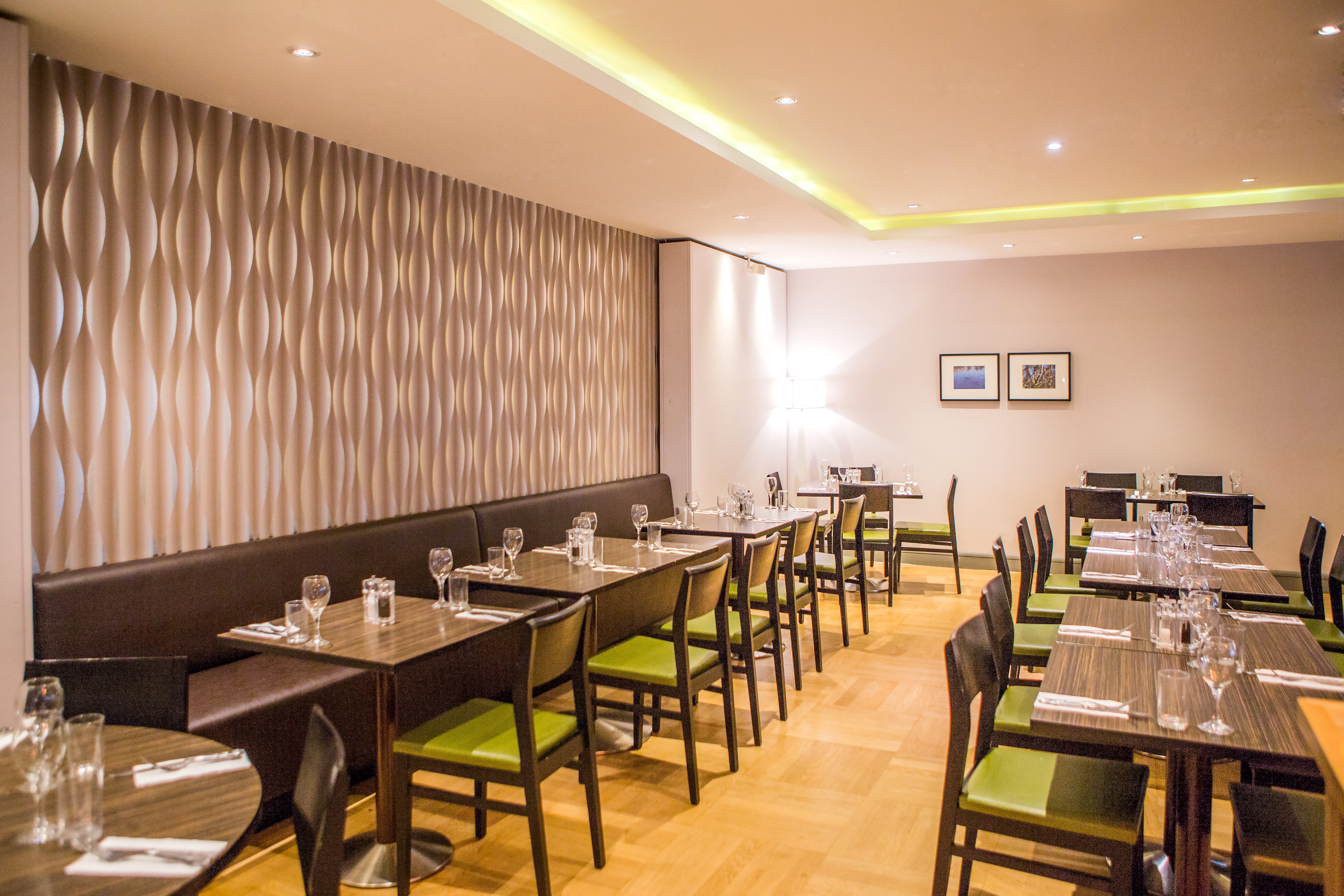 Holiday Inn High Wycombe M40 Jct. 4 46/59
