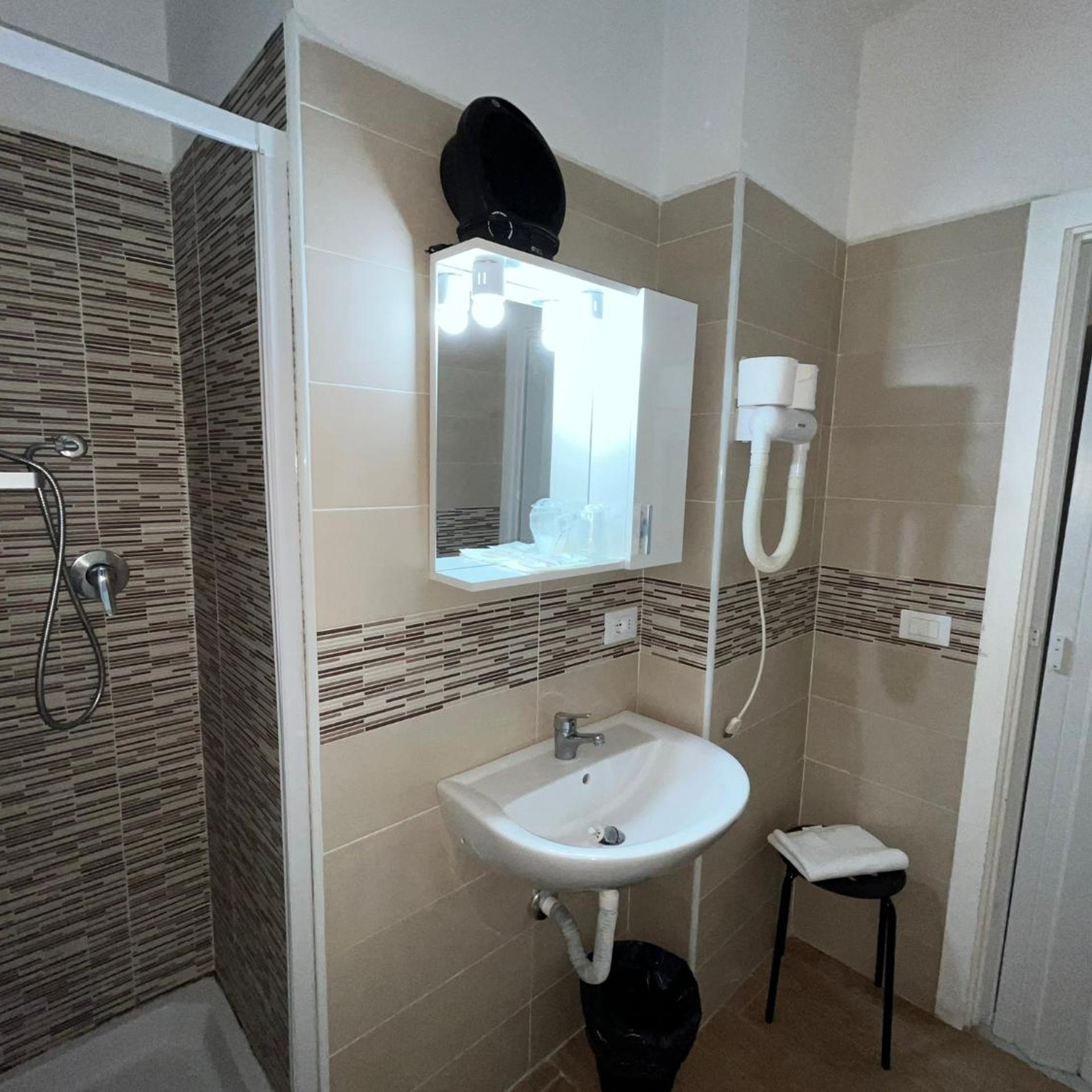 HOTEL VILLA COSTA 48/50