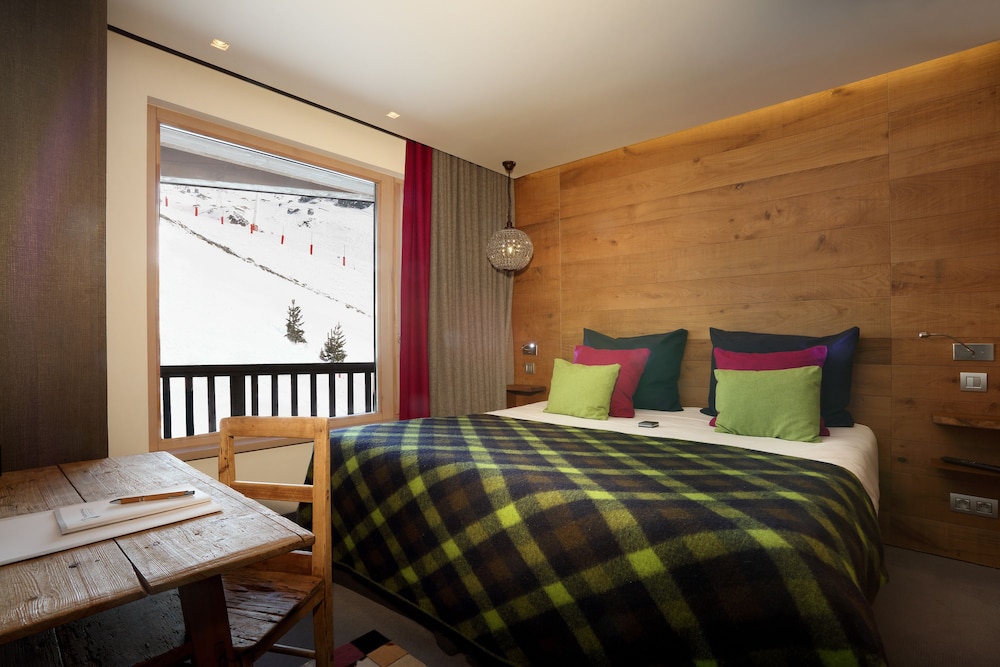 Excellence, Double Bed