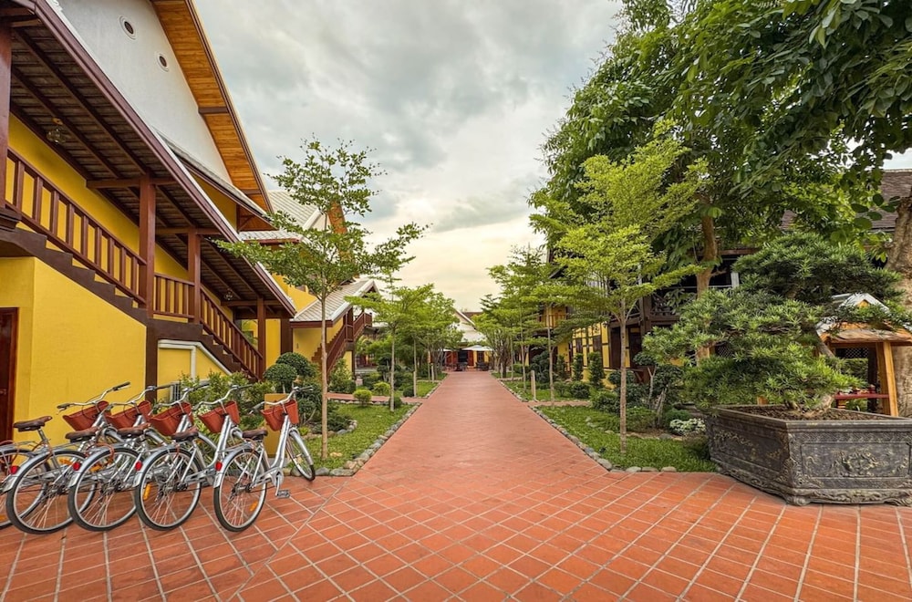 U Luang Prabang 38/48