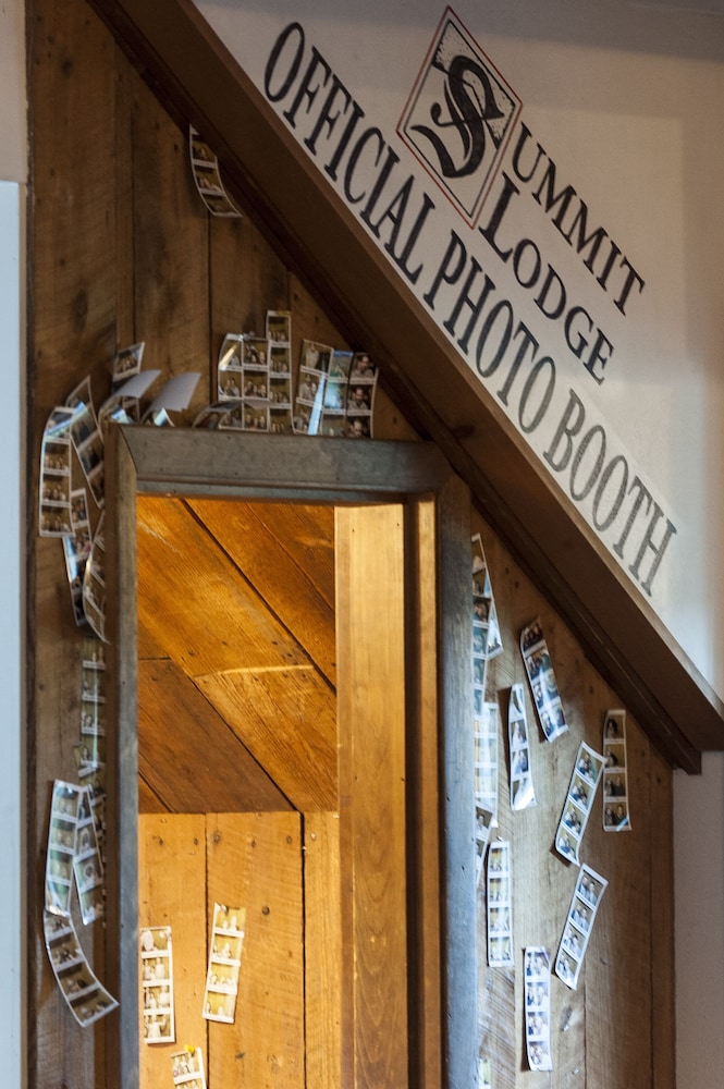 Summit Lodge Killington 17/50