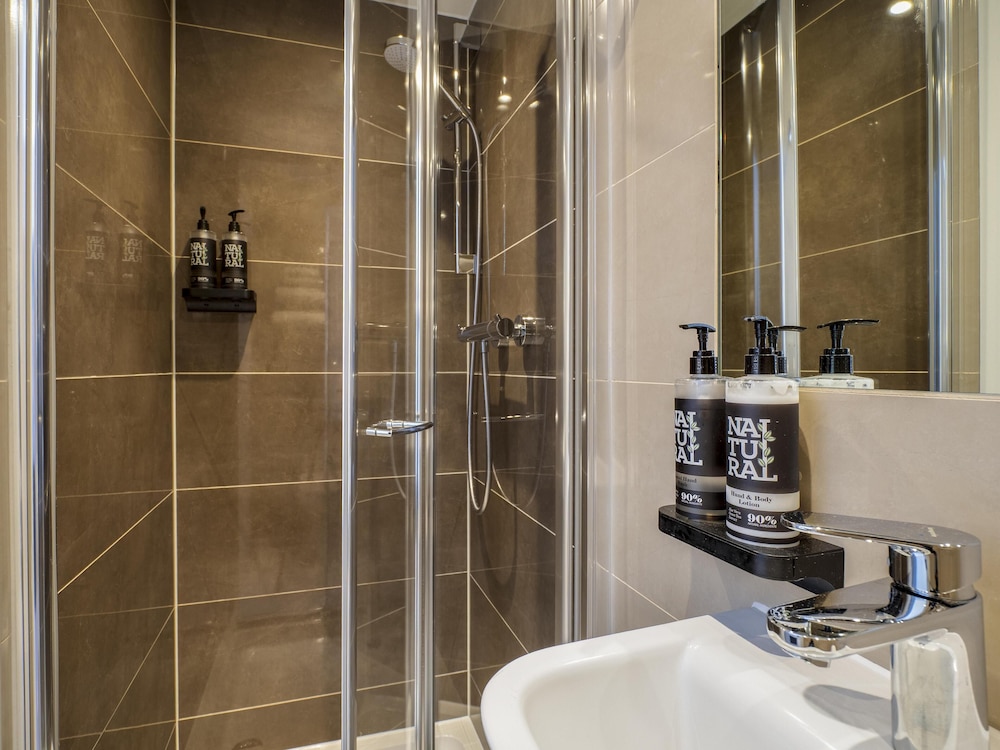 Best Western Chiswick Rooms 50/52
