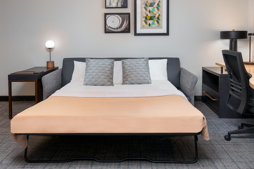 1 BEDROOM, SUITE, ACCESSIBLE