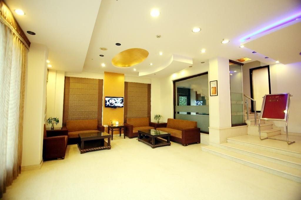 Hotel Rousha Inn 13/18