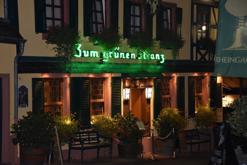 Historisches Hotel Weinrestaurant Zum Grünen Kranz 2/50