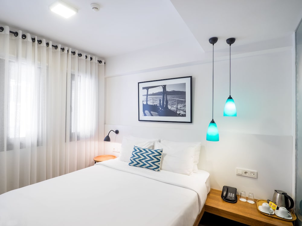 Alilass Hotel 3/36