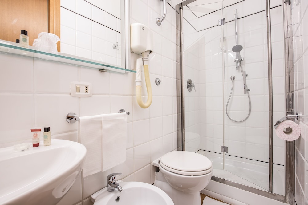 Hotel Trastevere 33/40