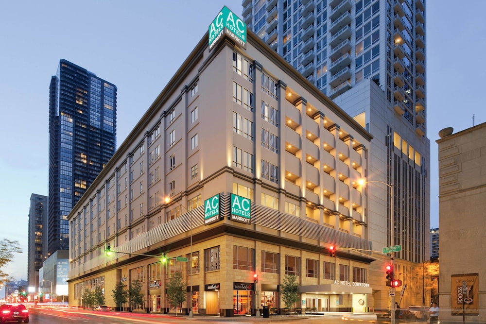 Ac Hotel Chicago Downtown 1/54