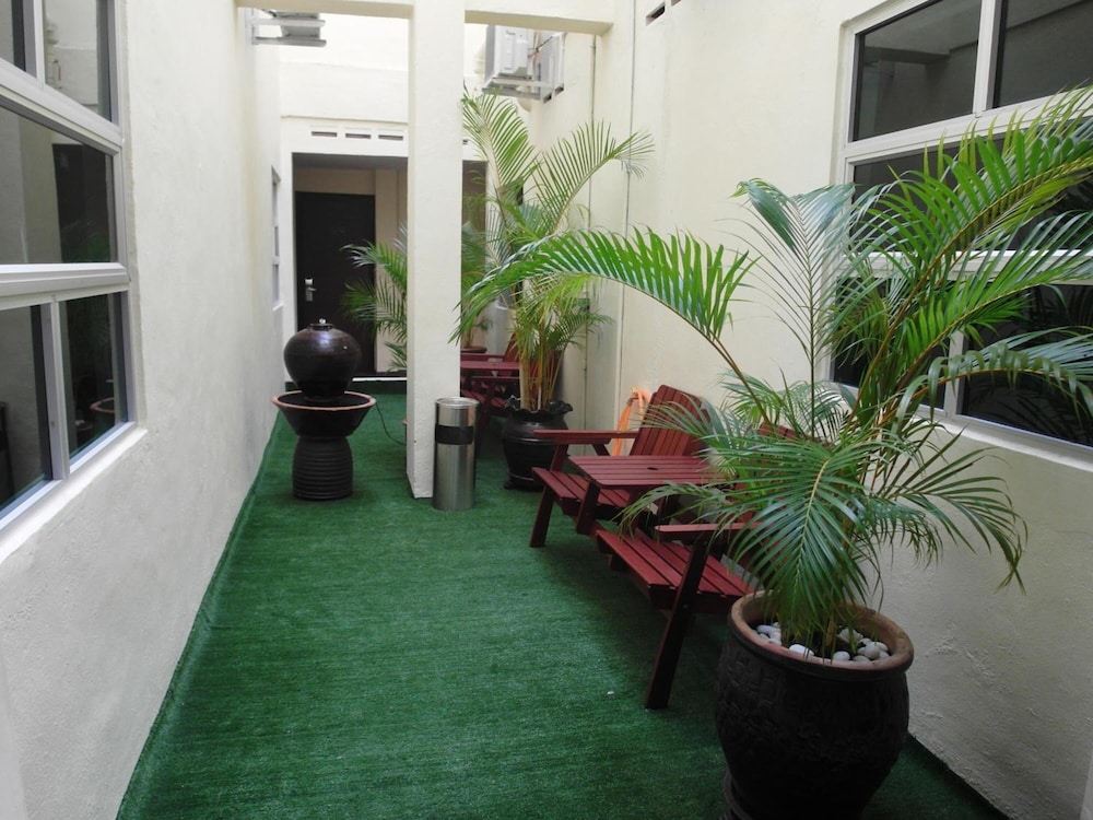Nagoya Inn Hotel 34/38