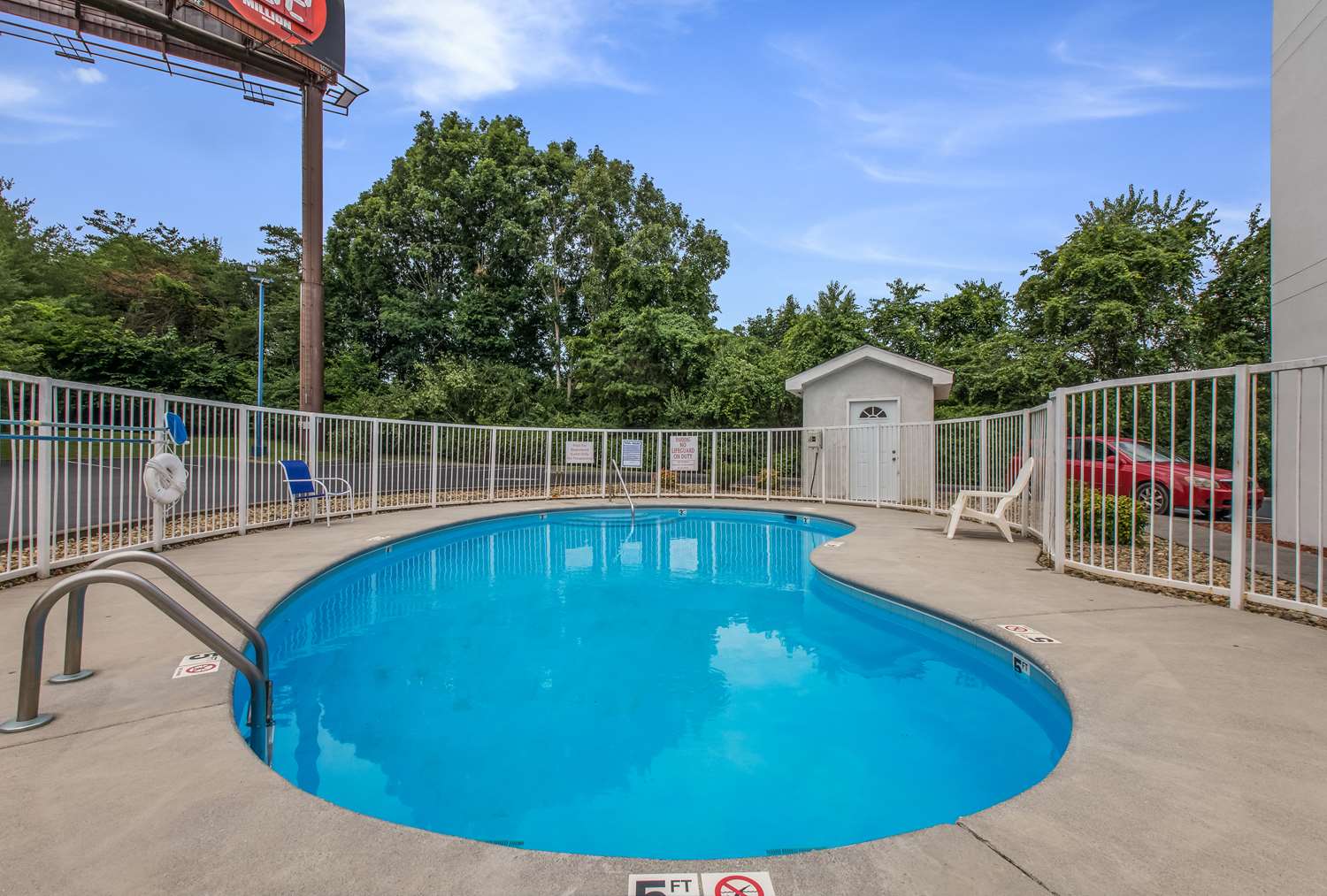 Americas Best Value Inn Knoxville East 15/15