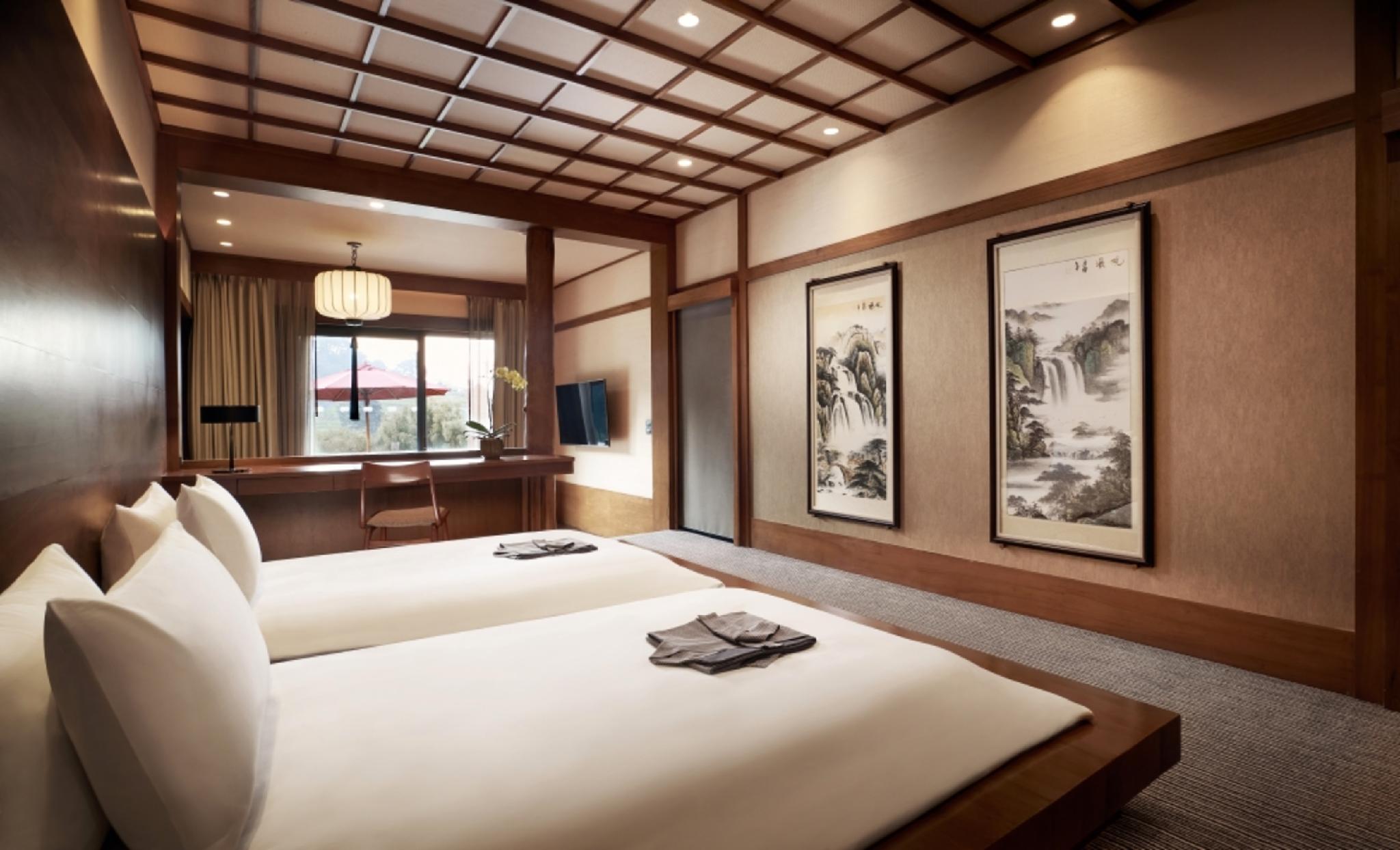 Grand, Imperial, Suite