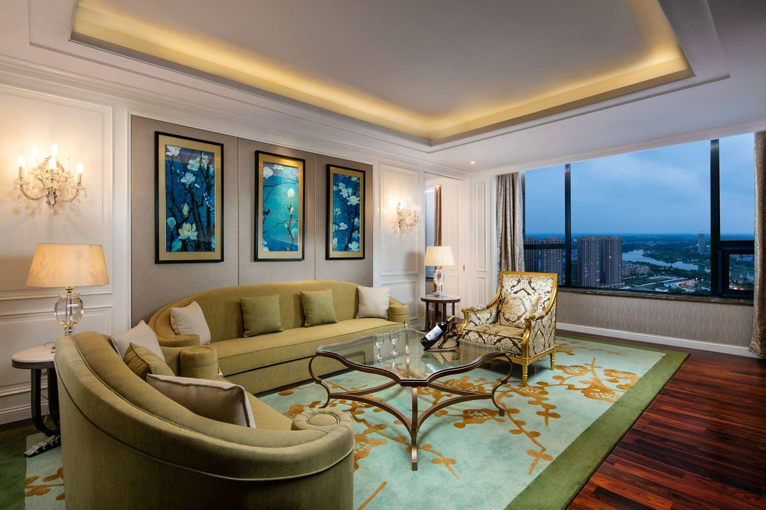 Ramada by Wyndham Heze 10/15