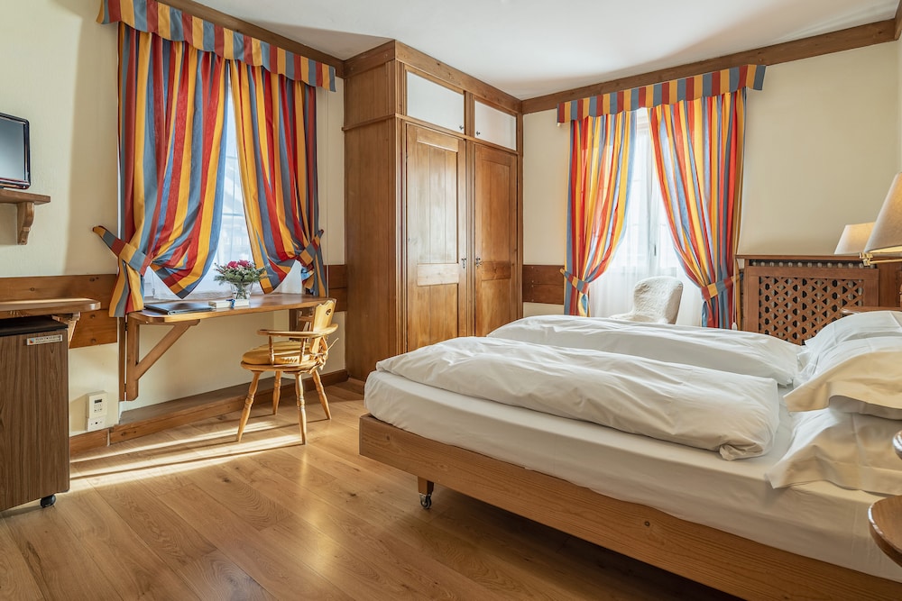 PARC HOTEL VICTORIA CORTINA 28/58