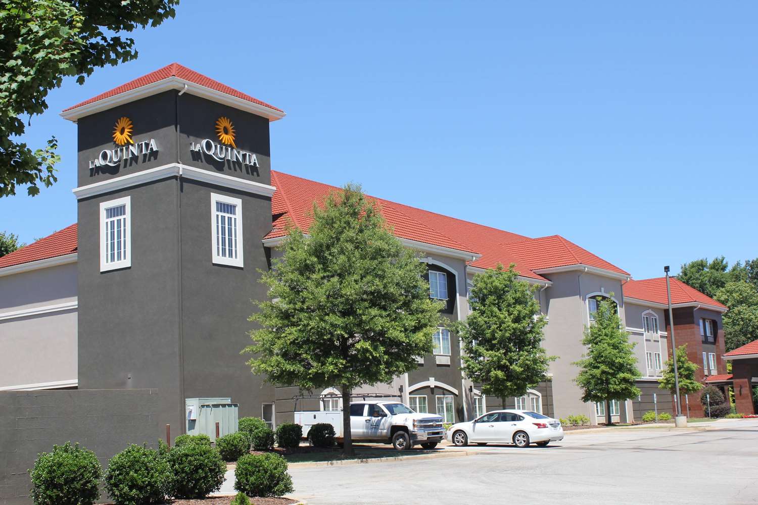 La Quinta Inn & Suites by Wyndham Huntsville Airport Madison 43/47
