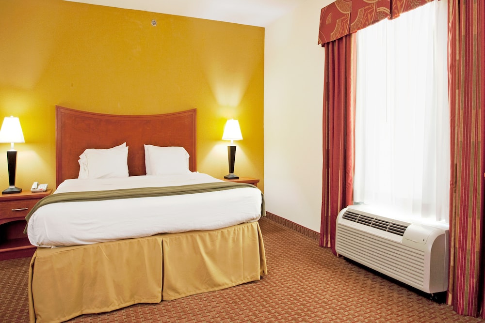 Holiday Inn Express Hotel Suites Jacksonville North Fernandina Yulee 14/68