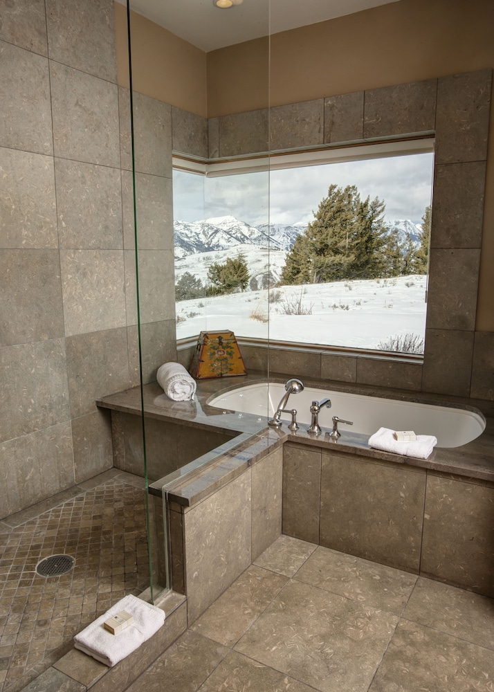 Spring Creek Ranch 24/75