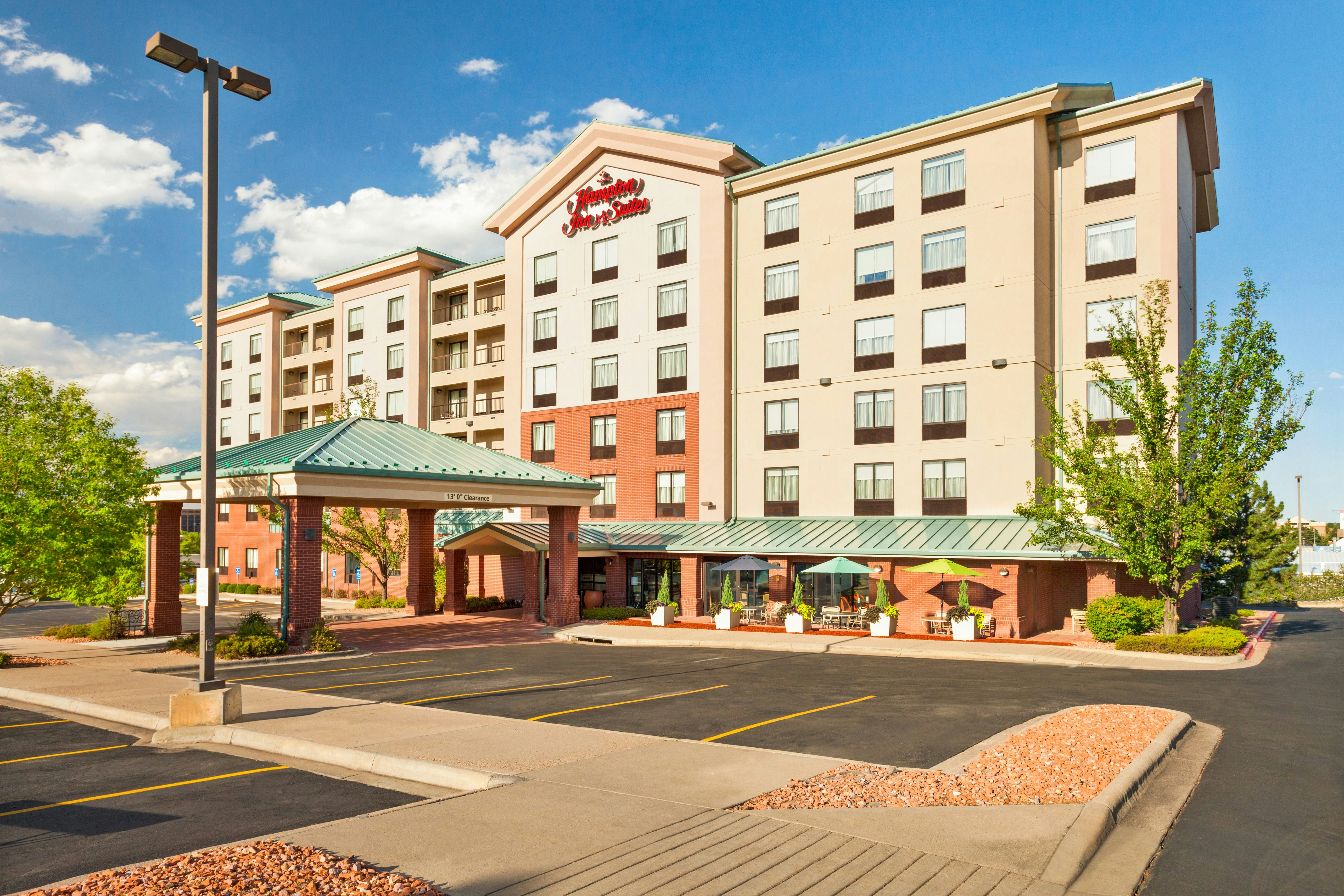 Hampton Inn & Suites Denver-Cherry Creek 14/15