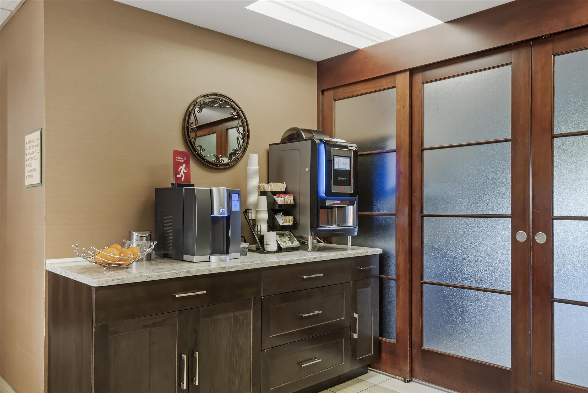 Best Western Plus Red Deer Inn and Suites 12/61