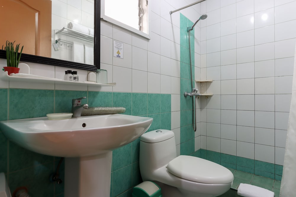 Laguna Technopark Hotel 48/49