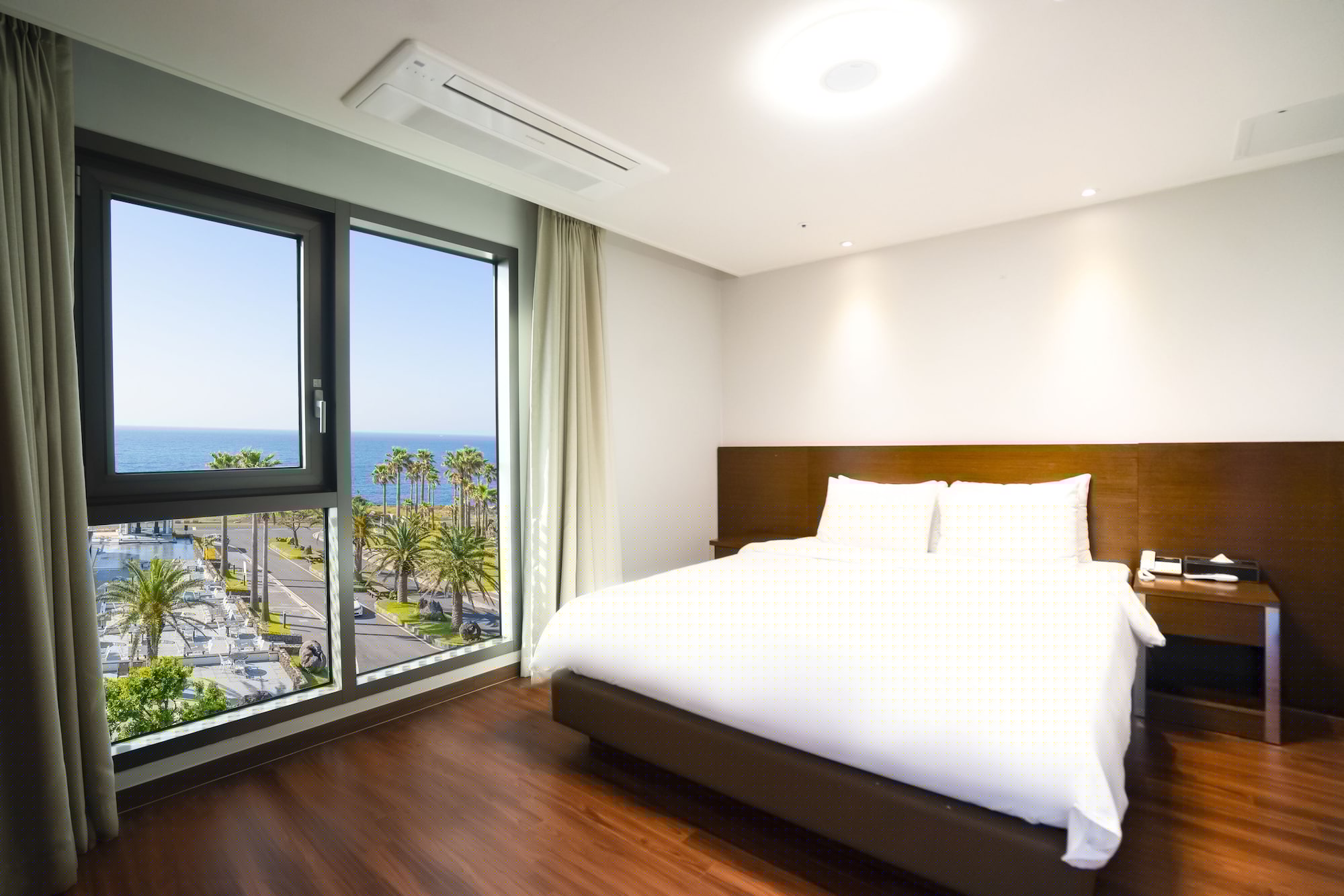 2 BEDROOMS, FAMILY SUITE, OCEAN VIEW