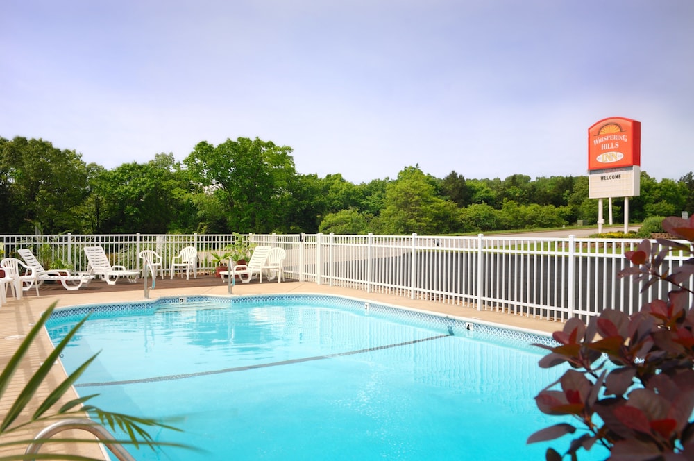 Whispering Hills Inn 27/35