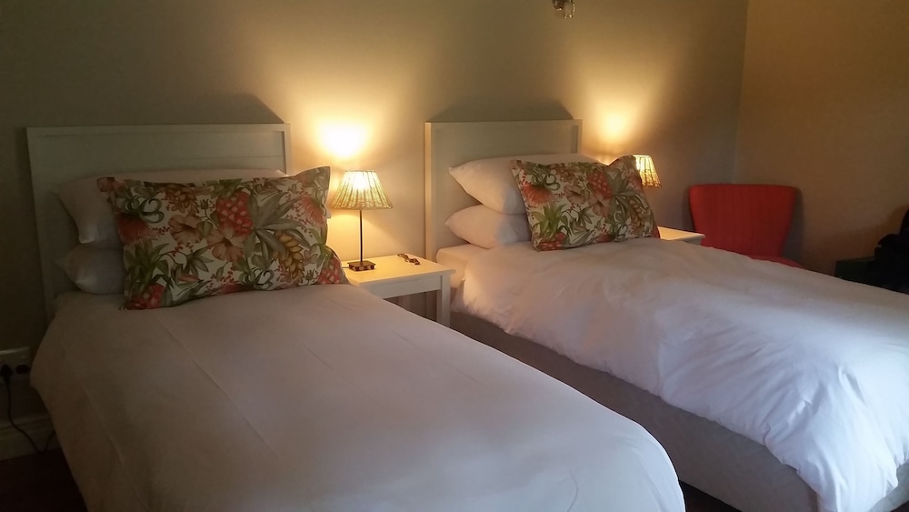 Amberhall Guesthouse 8/50