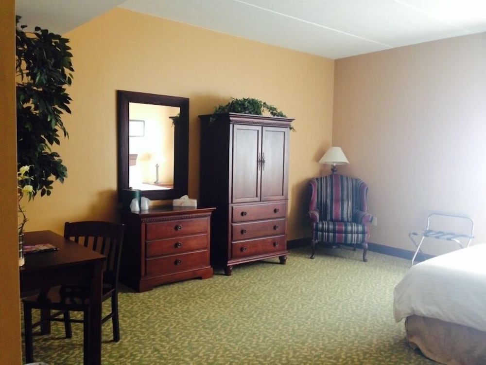 Belvedere Inn 29/42