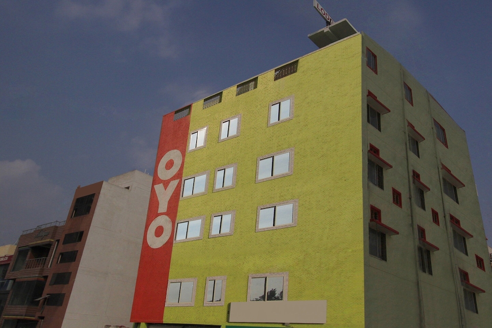 Oyo 24259 Hotel Blue Inn 3/35