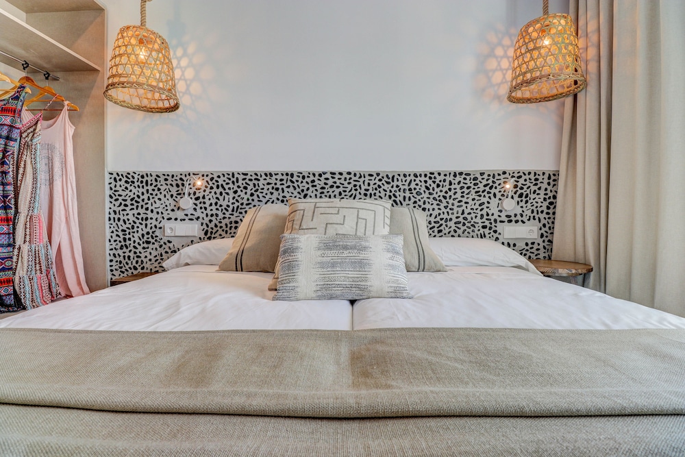 Hoposa Pollentia Hotel - Adults Only 12/57