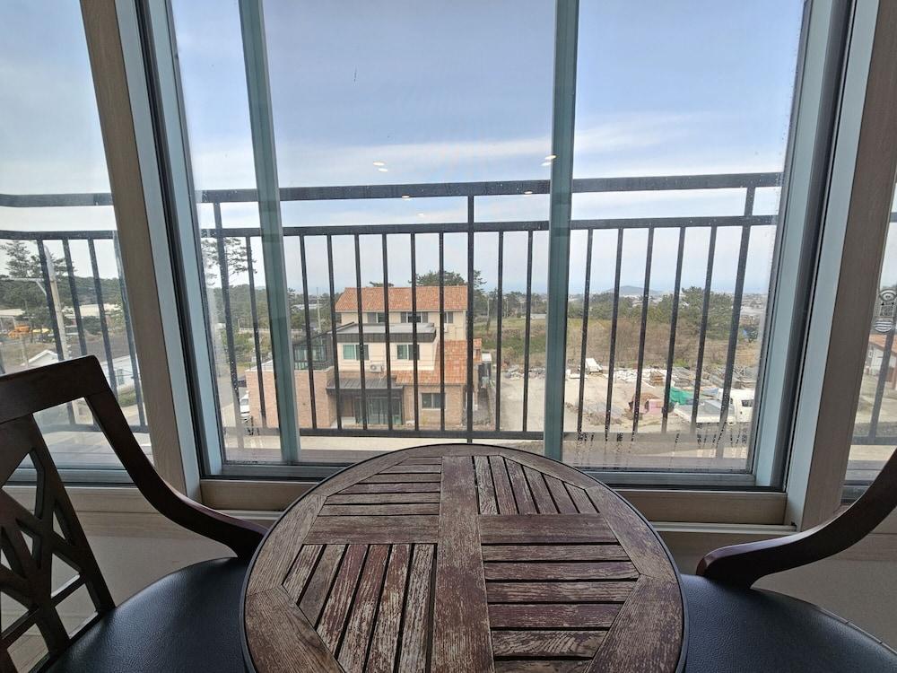 Jeju Hill Hotel 19/25