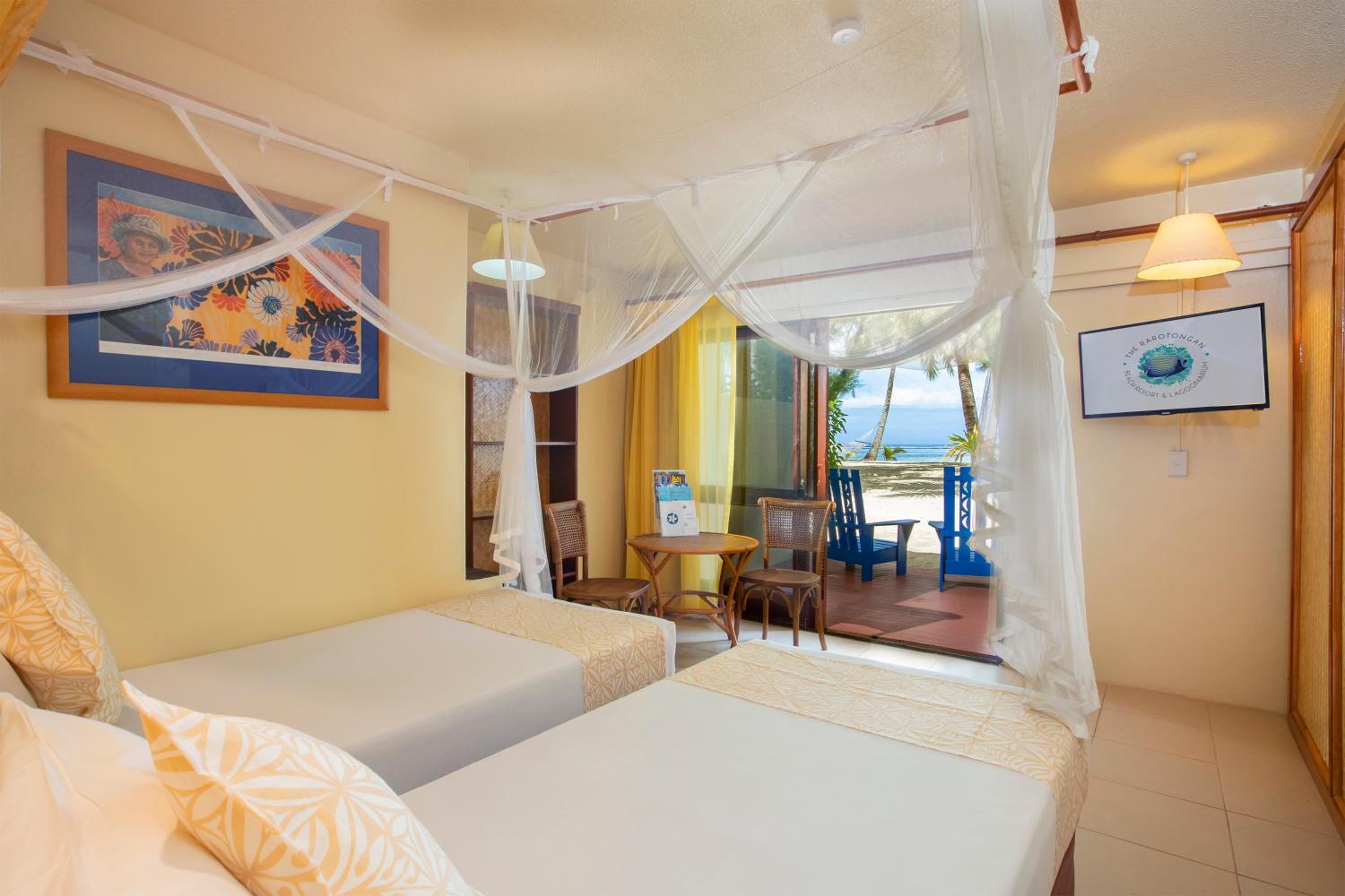 Four Bedroom Beachfront Interconnecting Family Suite