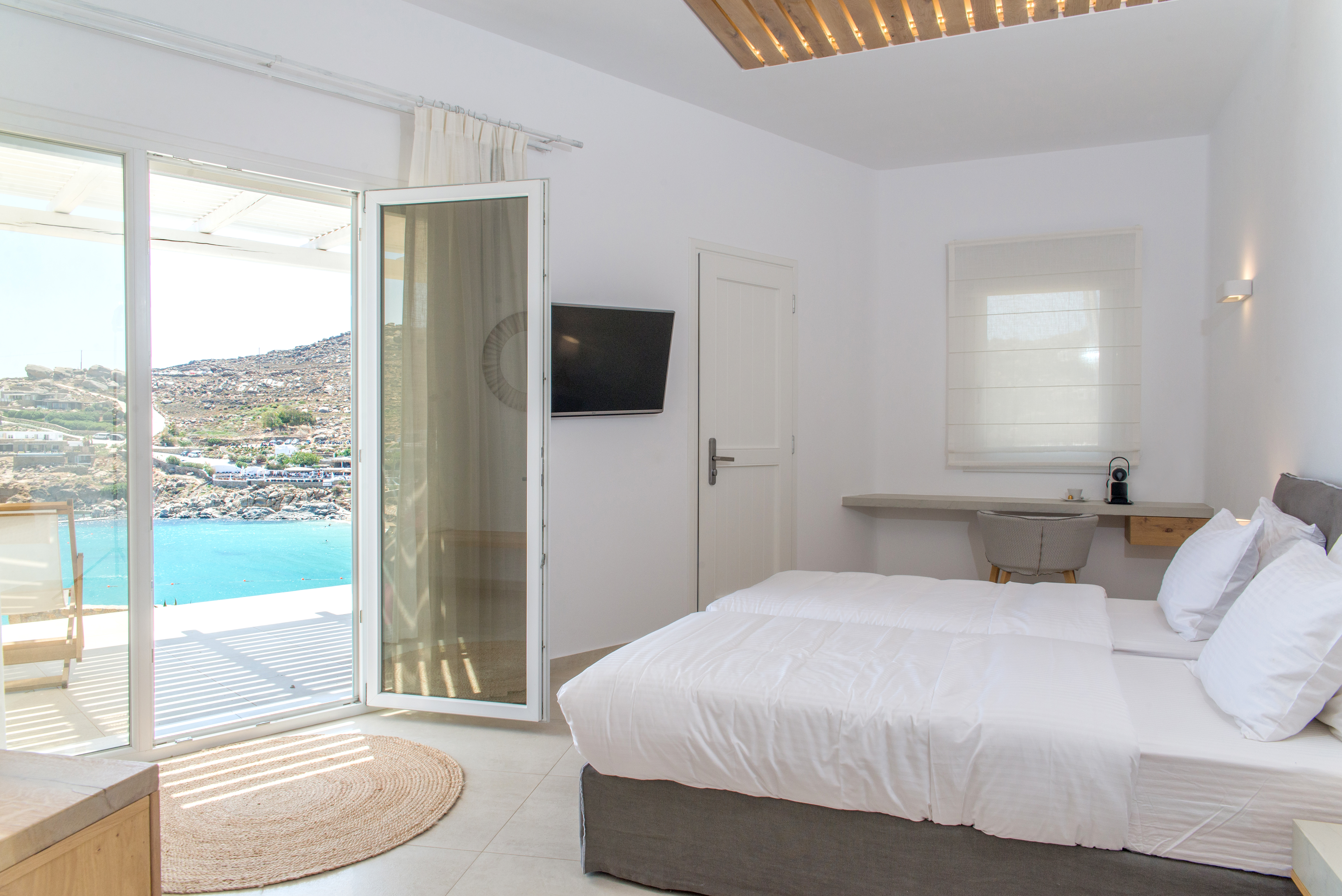 Super Paradise, Suite, Sea View