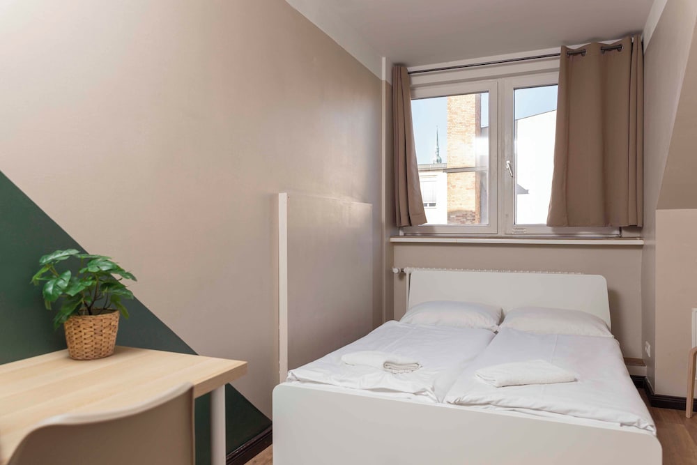 CLASSIC, DOUBLE BED, SHARED BATHROOM