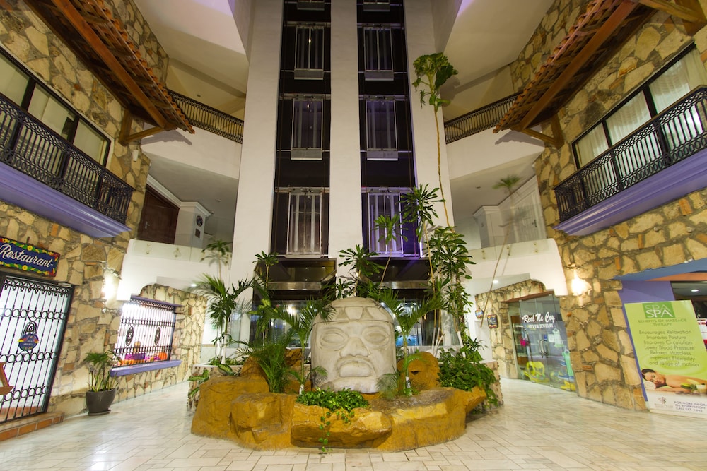 Royal Villas Resort Hotel 9/65