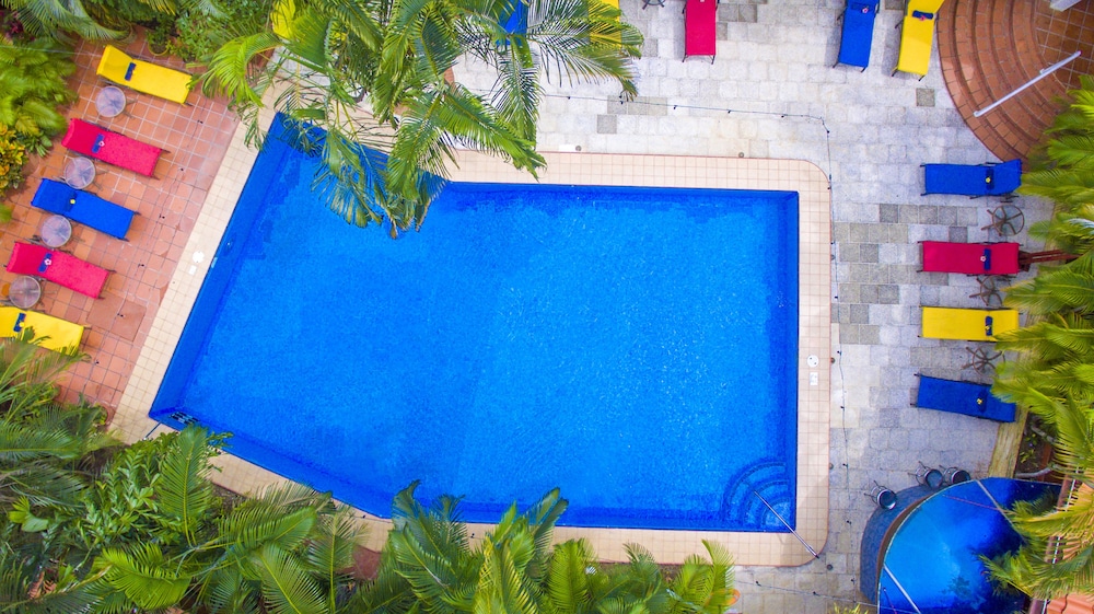Hotel Villas Lirio 24/48