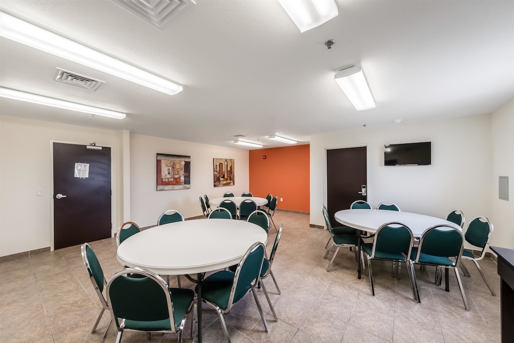 Motel6 Laredo, TX - Airport 54/66