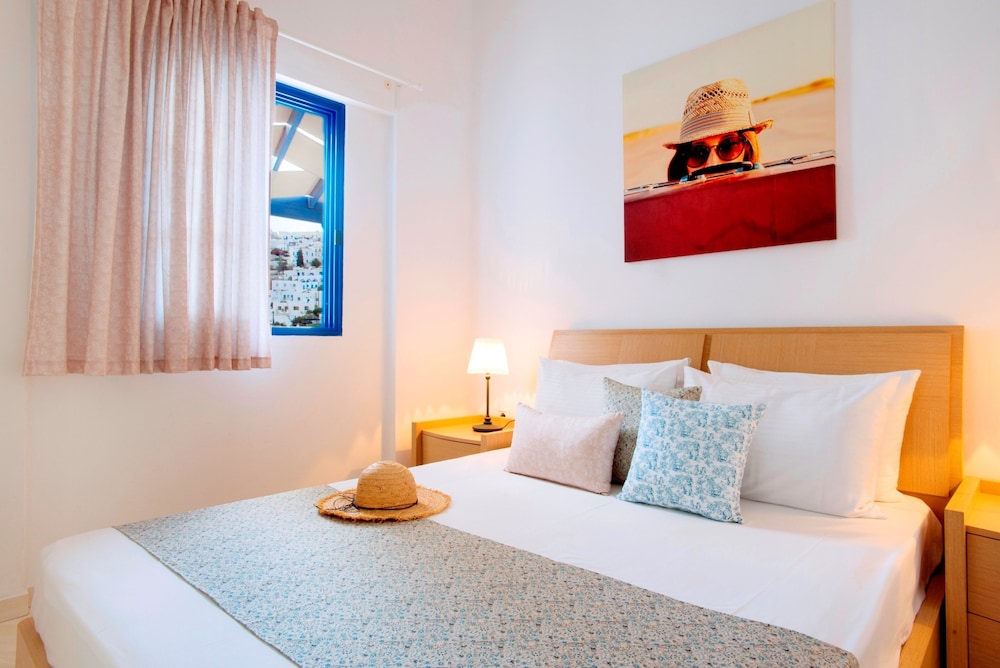Vithos Aparthotel 9/72
