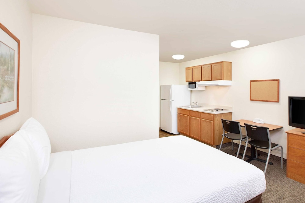 WoodSpring Suites Houston Westchase 9/32