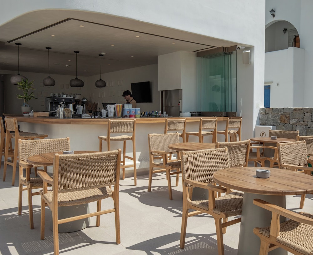 Nuca Mykonos 35/48