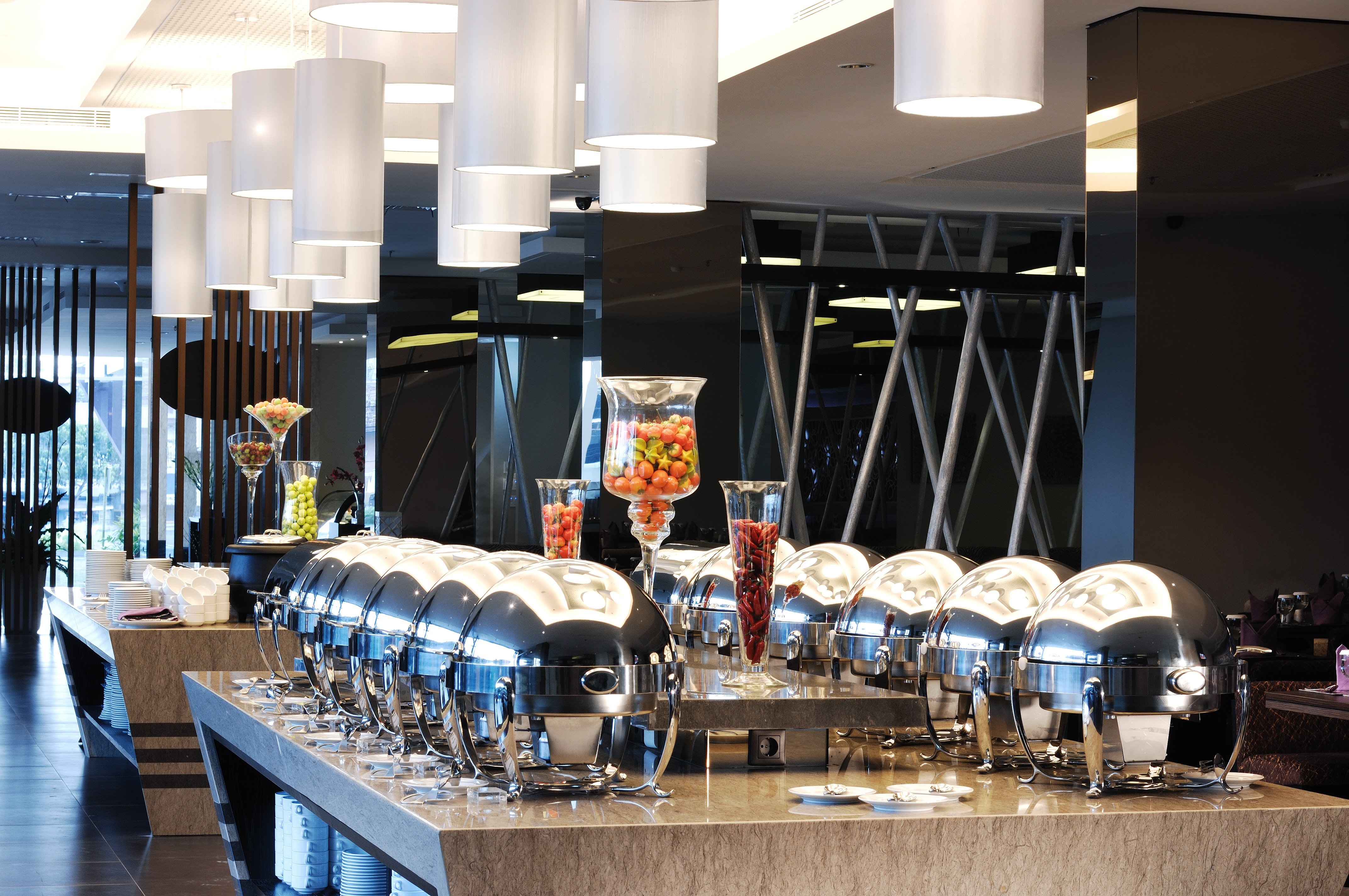Holiday Inn Pasteur 24/50